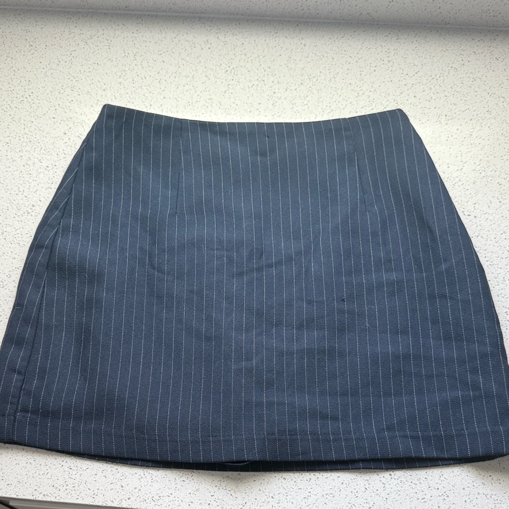 Abercrombie & Fitch Dark Blue Pinstripe Pencil Skirt